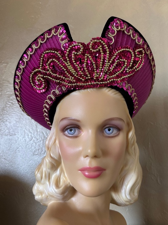 REGAL 1970\'s FUCHSIA FELT CHURCH HAT + SEQUINS & CRIN TRIM main image 12